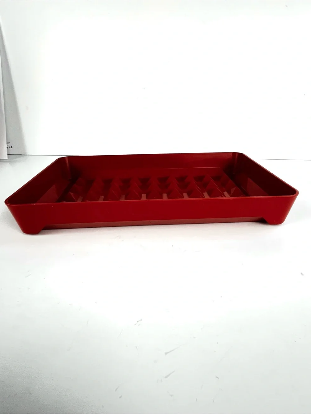 Tupperware Hot Dog and Deli Meat Keeper Marinator